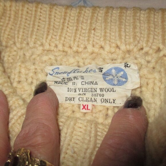 Sweater "Snowflakes” Scoop Neck Pull Over Sweater XL Cream - Picture 3 of 12